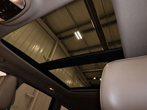 Used 2013 Jeep Grand Cherokee Limited w/ Trailer Tow Group image 32