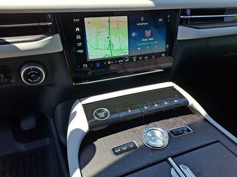 New 2026 Lincoln Navigator L Black Label AWD/4WD image 8
