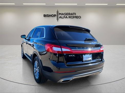 Used 2016 Lincoln MKX Select w/ Cargo Utility Package image 5