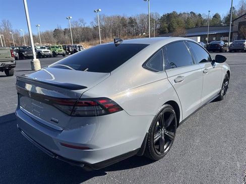 Used 2023 Honda Accord Sport image 6