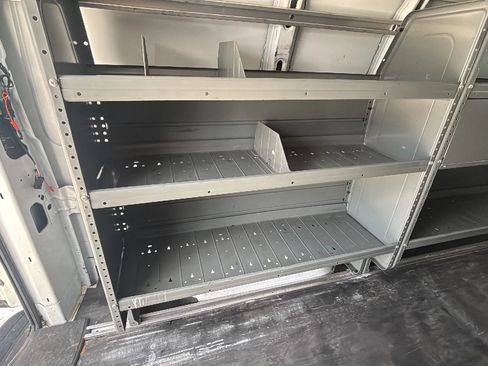 Used 2017 Chevrolet Express 2500 RWD image 15