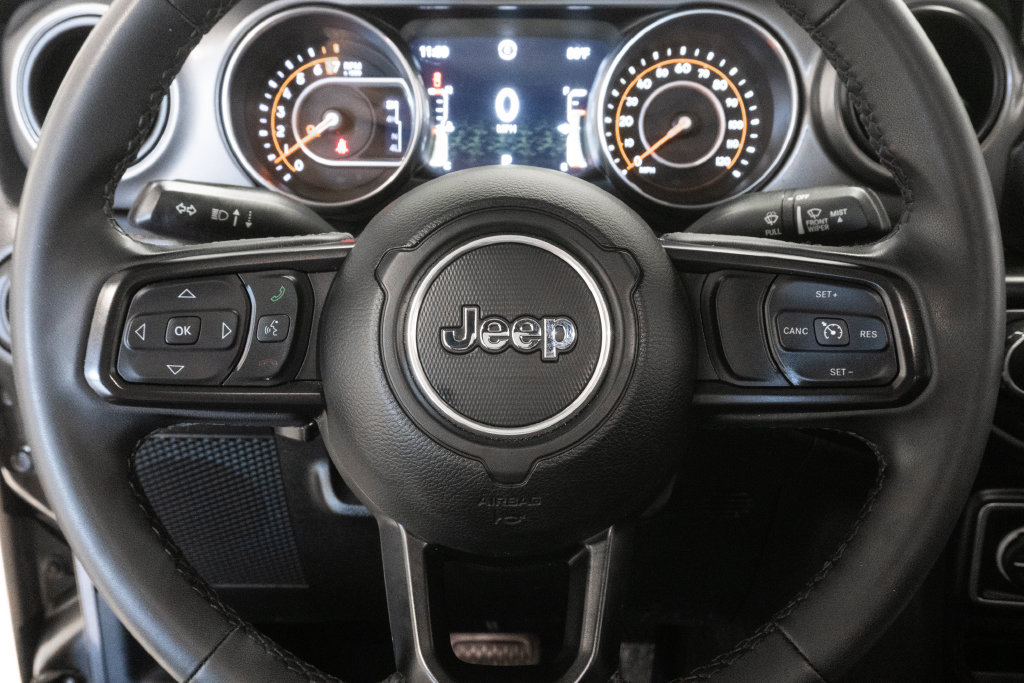 Certified 2023 Jeep Gladiator Sport AWD/4WD image 18