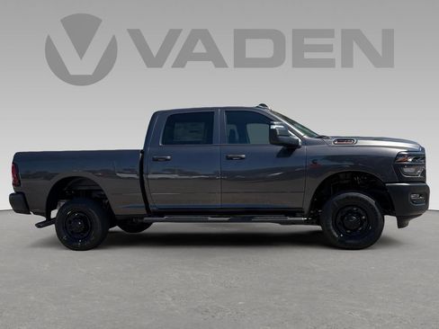 New 2026 RAM 2500 Tradesman AWD/4WD image 7
