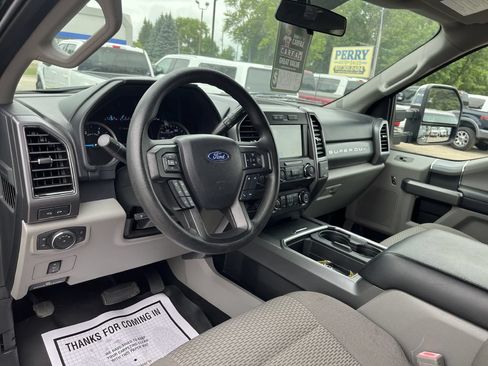 Used 2019 Ford F250 XLT w/ XLT Premium Package AWD/4WD image 20