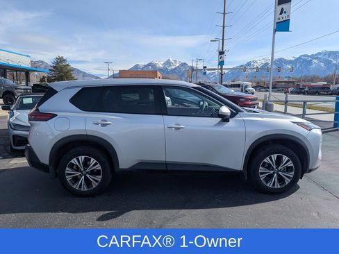 Used 2021 Nissan Rogue SV AWD/4WD image 2