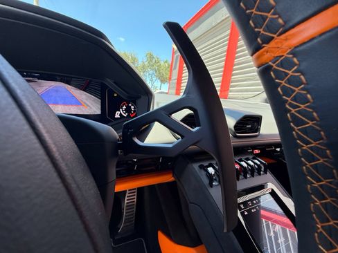 Used 2024 Lamborghini Huracan Sterrato AWD/4WD image 43