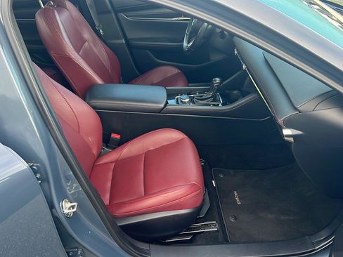 Used 2024 MAZDA MAZDA3 s image 13