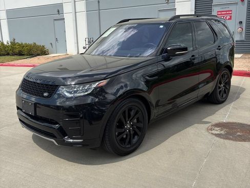 Used 2020 Land Rover Discovery Landmark AWD/4WD image 2