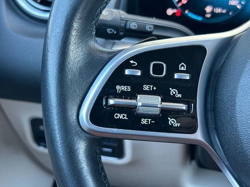 Certified 2022 Mercedes-Benz GLB 250 image 26