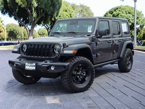 Used 2025 Jeep Wrangler Unlimited Sport S 4xe image 2