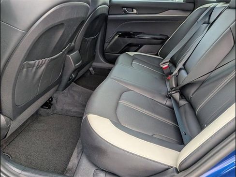 Used 2025 Kia K5 GT-Line image 10