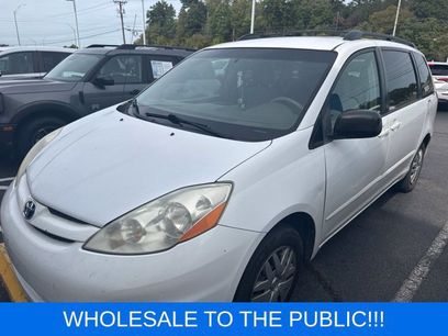 Used 2009 Toyota Sienna LE
