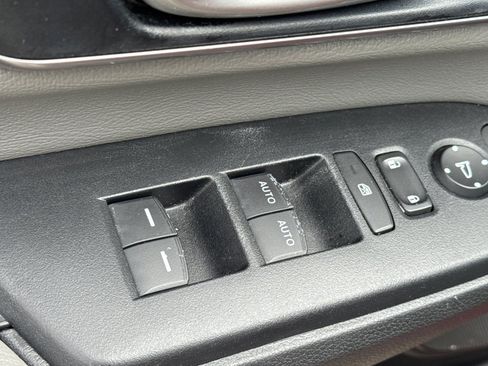 Used 2021 Honda CR-V EX image 13