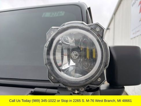 Used 2023 Jeep Gladiator Mojave w/ Cold Weather Group AWD/4WD image 34