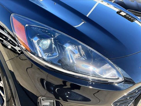 Used 2022 Ford Escape SE w/ SE Sport Appearance Package image 27