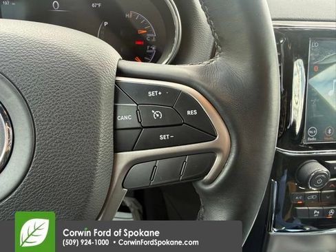 Used 2019 Jeep Grand Cherokee Altitude AWD/4WD image 23