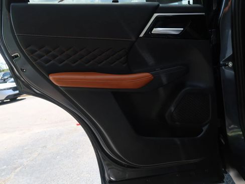 Used 2024 Mitsubishi Outlander SEL AWD/4WD image 47