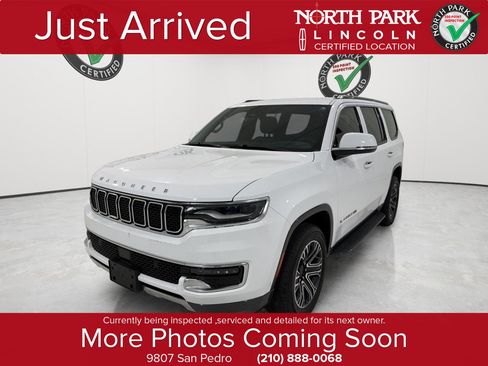 Used 2022 Jeep Wagoneer Series III AWD/4WD image 1