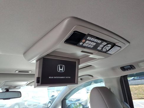 Used 2014 Honda Odyssey Touring image 16