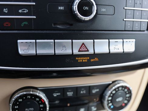 Used 2018 Mercedes-Benz GLE 350 4MATIC image 28