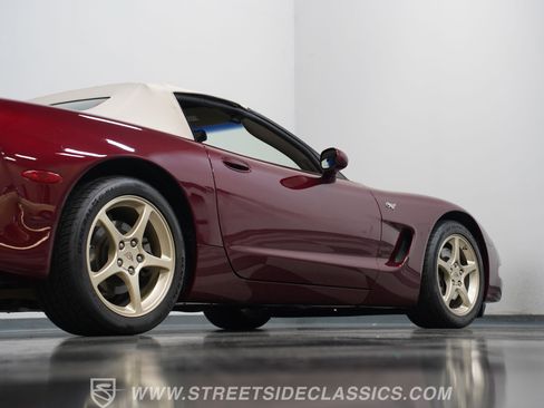 Used 2003 Chevrolet Corvette Convertible w/ Preferred Equipment Group1 RWD image 27