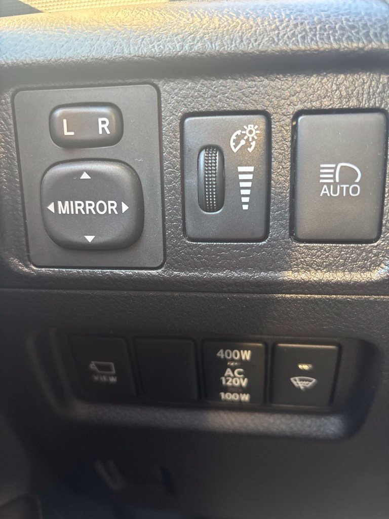 Used 2023 Toyota 4Runner Limited AWD/4WD image 25