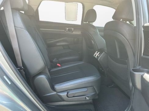 Used 2023 Kia Sorento EX FWD image 15