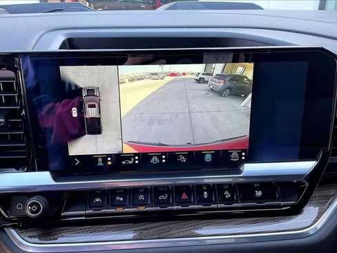 Used 2022 Chevrolet Silverado 1500 LT Trail Boss w/ Convenience Package II image 21