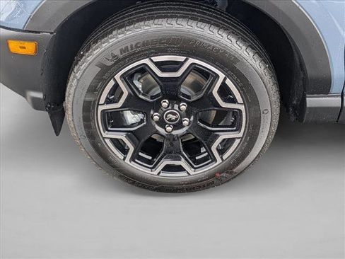 New 2025 Ford Bronco Sport Outer Banks image 9