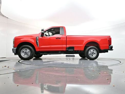 New 2026 Ford F350 XL w/ XL Driver Assist Package RWD image 29