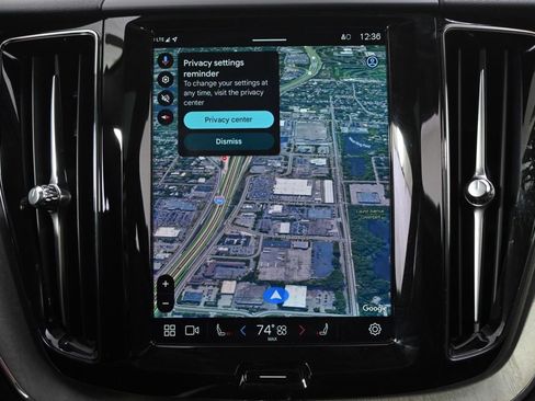 Used 2025 Volvo XC60 B5 Plus image 28