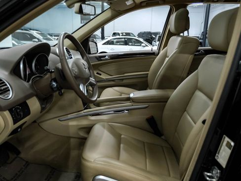 Used 2011 Mercedes-Benz ML 350 2WD image 3