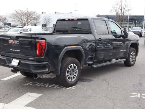 Used 2022 GMC Sierra 2500 AT4 image 10