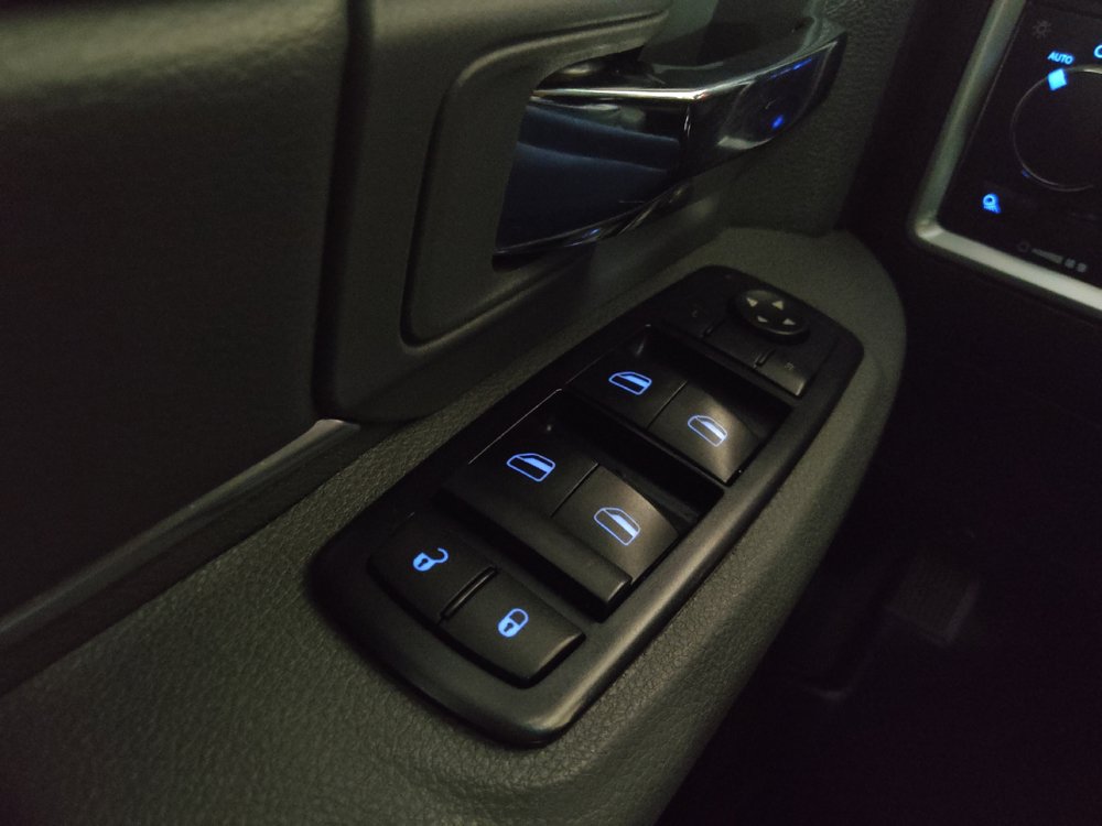 Used 2015 RAM 2500 SLT RWD image 27