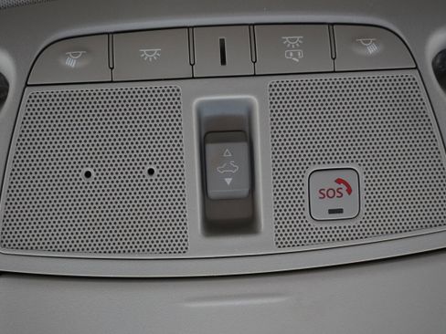 Used 2020 Nissan Armada SL w/ Premium Package image 28