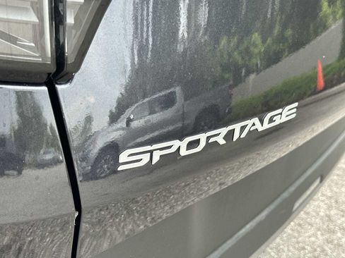 Used 2026 Kia Sportage EX w/ EX Panorama Roof Package AWD/4WD image 11