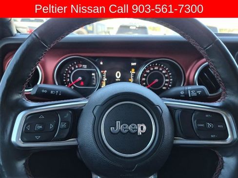 Used 2022 Jeep Gladiator Rubicon w/ Cold Weather Group image 27