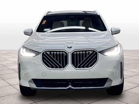 Used 2026 BMW X3 xDrive30i w/ Premium Package AWD/4WD image 3