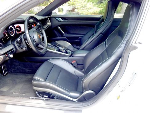 Used 2020 Porsche 911 Carrera image 10