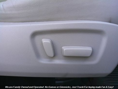 Used 2015 Toyota Highlander Limited image 33