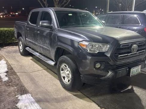 Used 2019 Toyota Tacoma SR image 6