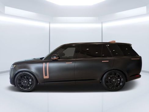 Used 2024 Land Rover Range Rover Long Wheelbase SE image 6
