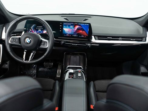Used 2025 BMW X1 xDrive28i w/ M Sport Line w/ M Sport Package image 10
