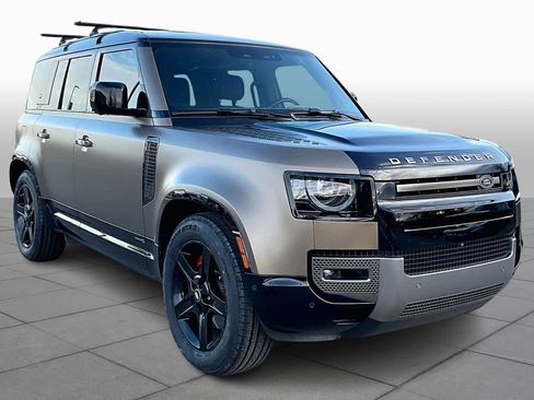 Used 2021 Land Rover Defender 110 X image 2