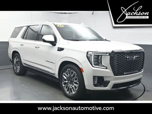Used 2023 GMC Yukon Denali Ultimate AWD/4WD image 1