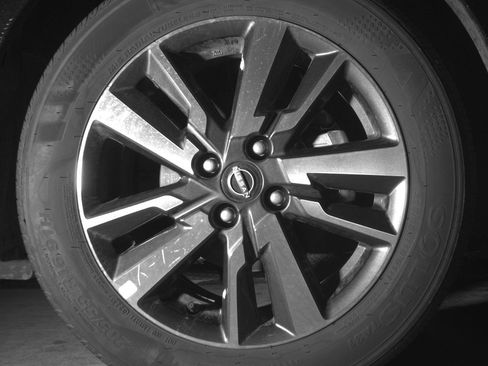 Used 2025 Nissan Versa SV FWD image 13