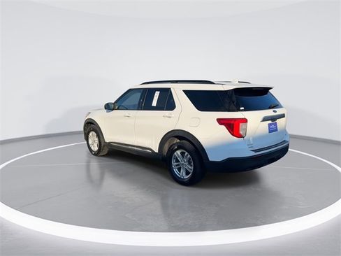 Certified 2020 Ford Explorer XLT w/ Comfort Package image 5