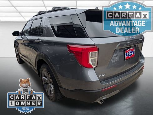 Used 2023 Ford Explorer XLT w/ Equipment Group 202A RWD image 2