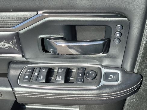 Used 2022 RAM 3500 Limited image 19