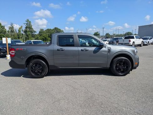 Used 2024 Ford Maverick Lariat w/ FX4 Off-Road Package AWD/4WD image 3